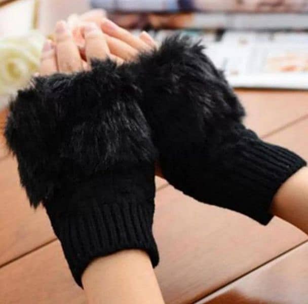 Women's Woolen Plain Fingerless Gloves 1