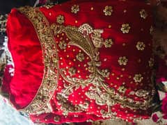 Red dress with golden embroidery 0