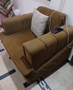 5 Seater Sofa Set alongwith Table for Sale 0