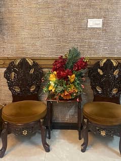 2 Piece BEAUTIFUL AND CLASSY CHAIRS FOR AN AMAZING PRICE! 0