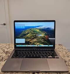 Macbook Pro/M1 Chip/16GB 2TB/Apple Laptop/Office Work