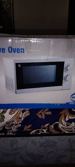 Pel Microwave oven