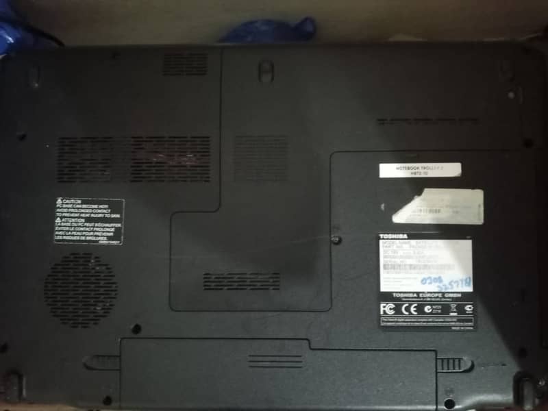 Toshiba Laptop 4Gb Ram i3  For Sale | Display Problem 3