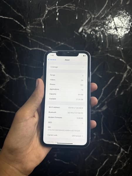 iPhone 11 jv non pta 10/10 condition waterproof 6