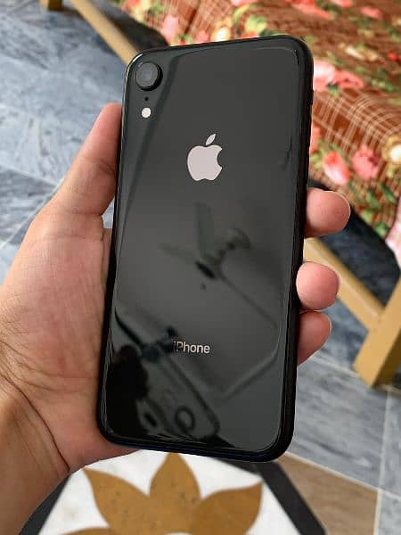 iphone xR 2