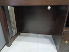 Computer table for sale Urgently