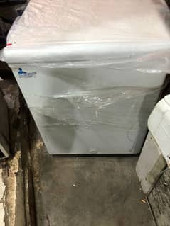 Haier single door deepfreezer