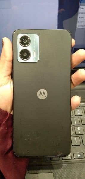 motog5g mobile good condition 4