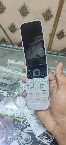 Nokia 2720 7