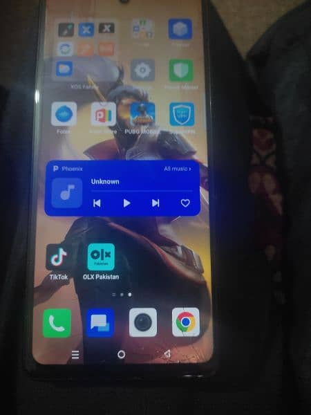 infinx not 30  16gb 256all ok with box Front glass crack hai but allok 3