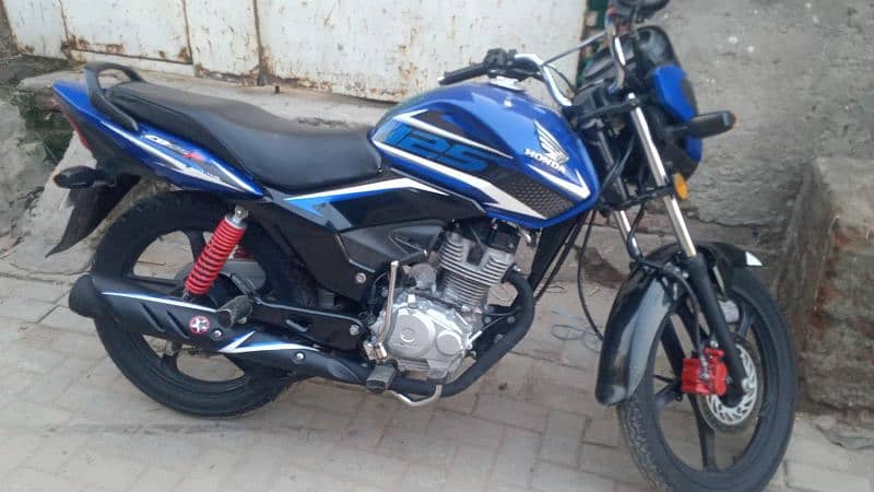 Honda CB 125 Modal 2021 All Punjab numbr 4