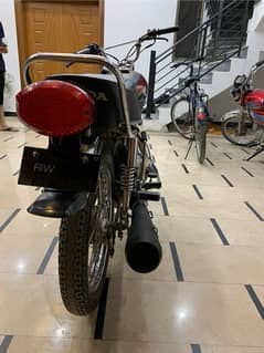 Honda 125 16-17 model read add