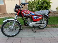 Honda 125 full ganuine lush condition. . whtsap 0300, 604,603,4