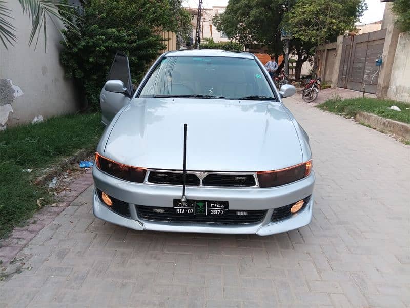 Mitsubishi Galant vr 10