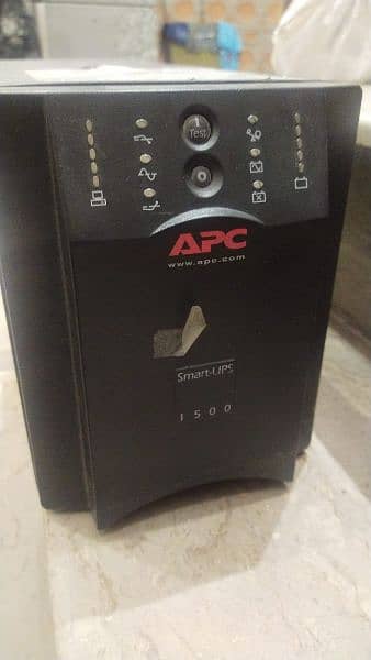 APC UPS 1500 WATTS 1