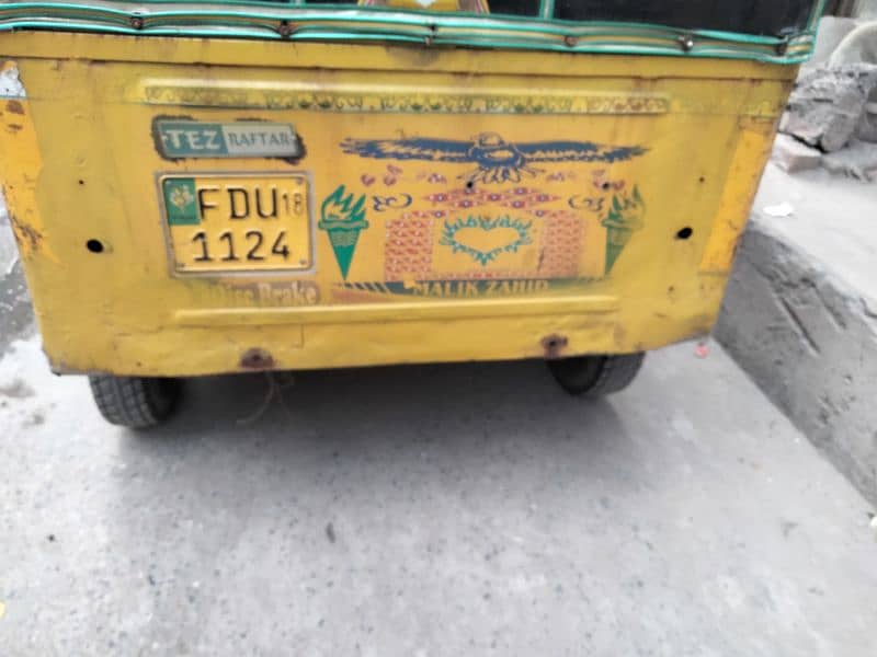 AslamoAlikum I'm Sealing my Tez Raftar Rickshaw. . . . 03146557262 8