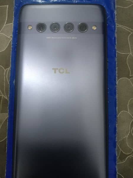 TCL 10 Plus (256 GB) 3