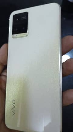 vivo y33t. . with box and charger 0