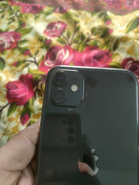 iPhone 11 non PTA 64 gb 3