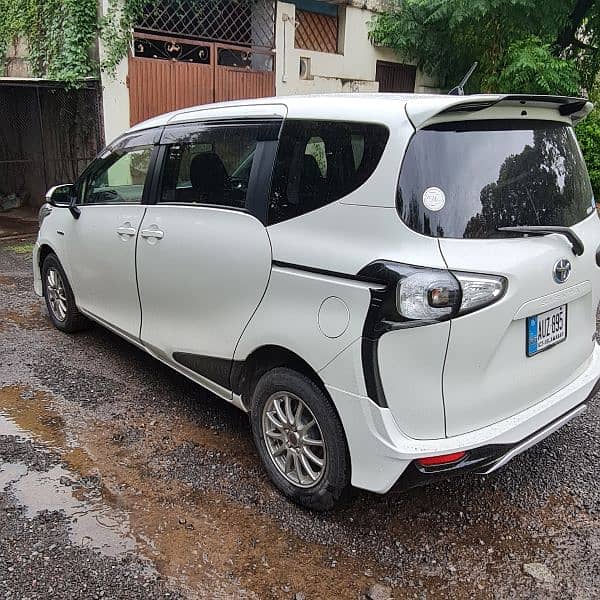 Toyota Sienta 2016 2