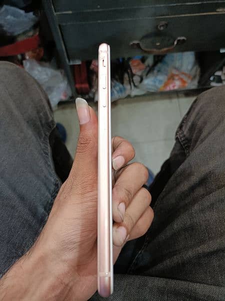 iphone 8 plus pta 5