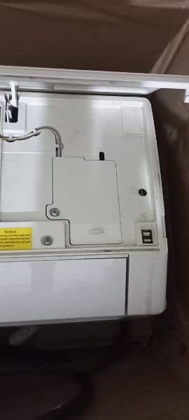 gree 1.5 ton non inverter ac  for sale good condition asim 03335164845 3