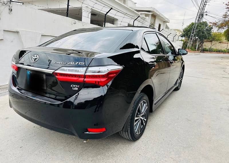 Toyota Altis Grande 2019 zero condition 4