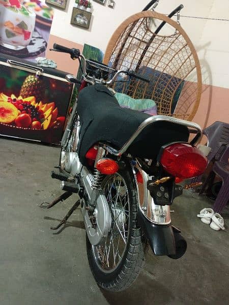 Honda 125 new bike 4