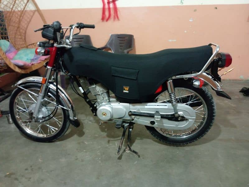 Honda 125 new bike 5