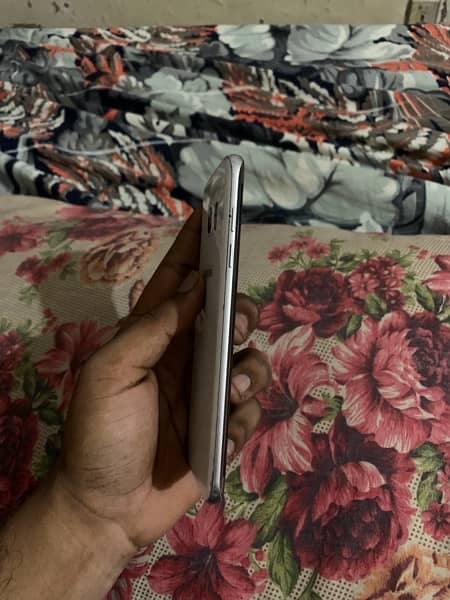 Samsung s7edge stroge 3 / 32 good condition panle doted 1