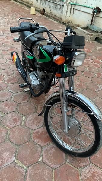 Honda 125 2013 black 6