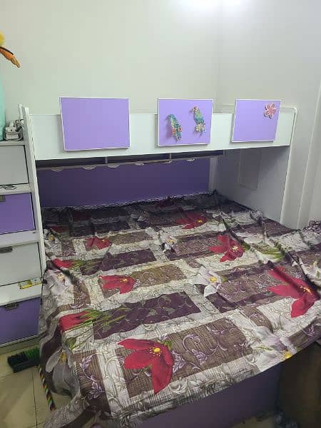 i want to sale my bed neat and clean condition 2