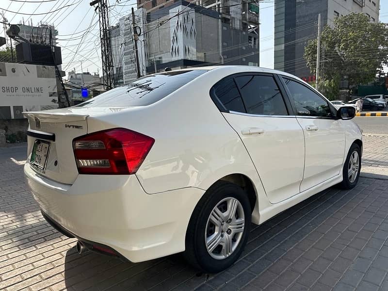 Honda City IVTEC 2017 4