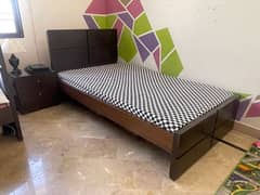 bed single wooden without mattress