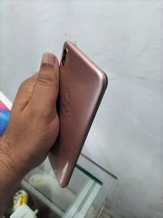 ViVo Y85 4Gb RAM 64Gb memory whatsaap 03088310591