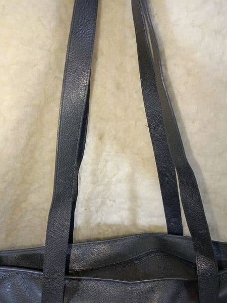 100% Original YSL leather bag. 9