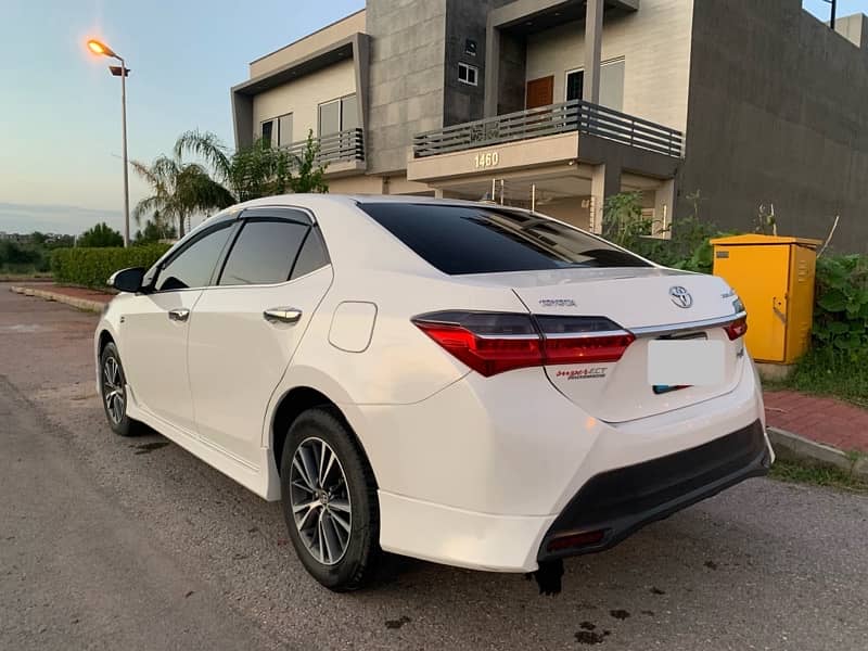 Toyota Corolla Altis 2022 8