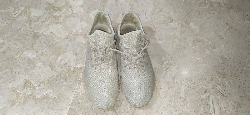 Adidas originals Yeezy used shoes 2