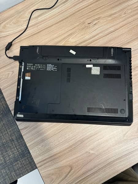 Lenovo Thinkpad i3/4th Generation 7