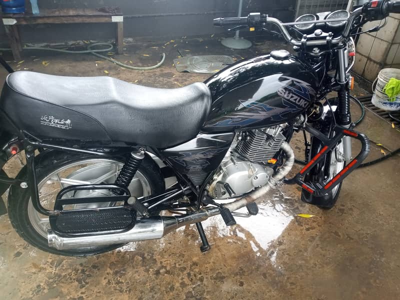 Suzuki GS 150 2020 2