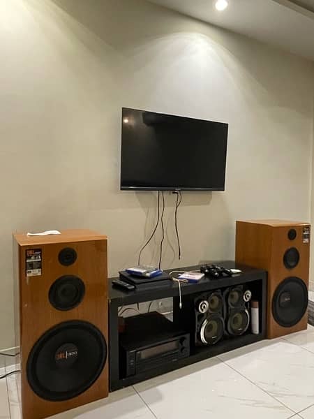 LG XBOOM CM8360 15" speakers with Pioneer Amplifier 2