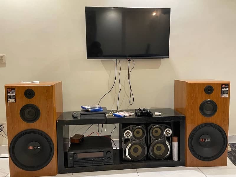 LG XBOOM CM8360 15" speakers with Pioneer Amplifier 5