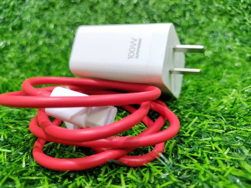 Oneplus 12pro Charger and Cable 100watt new 100% original. 2