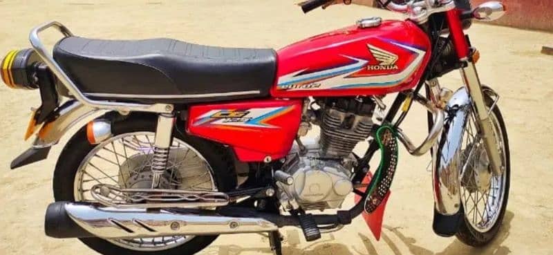 Honda CG 125 for sale WhatsApp 03274139950) 0