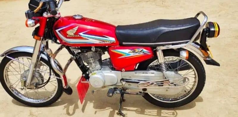 Honda CG 125 for sale WhatsApp 03274139950) 1