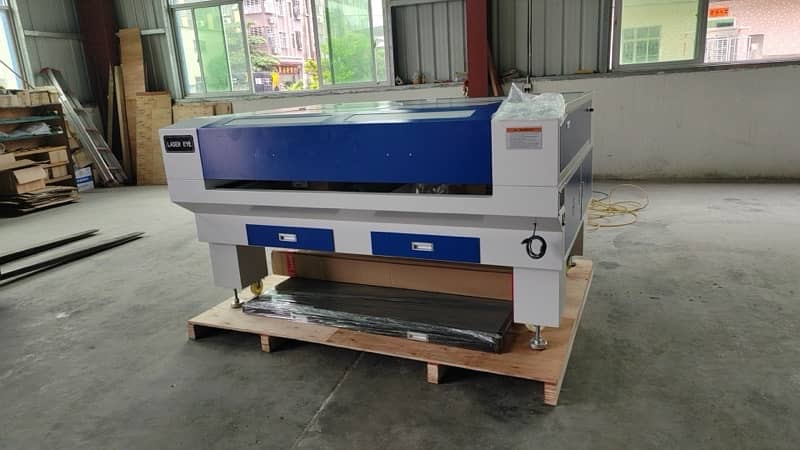 CNC Co2 laser cutting engraving machine double head 150 W 0