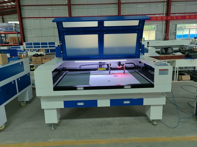 CNC Co2 laser cutting engraving machine double head 150 W 2