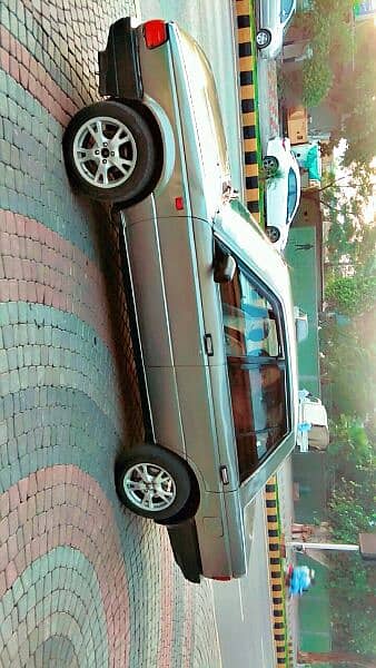 Nissan Sunny 1987 7