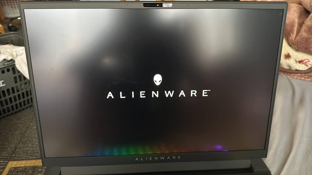 Alienware m18 r1 18 inch 6