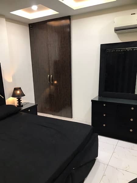 One bedroom flat for short stay like (3s4hrs ) for rent in bahria town 3